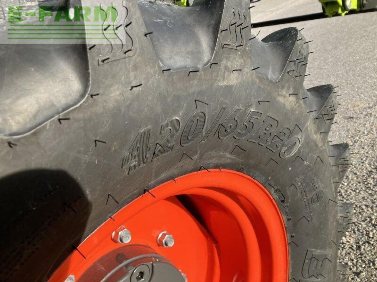 Traktor CLAAS elios 320