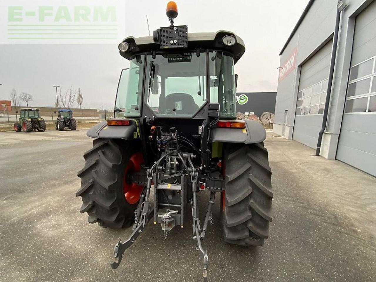 Traktor CLAAS elios 320