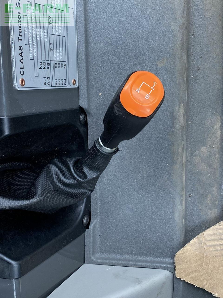 Traktor CLAAS nexos 240 l comfort