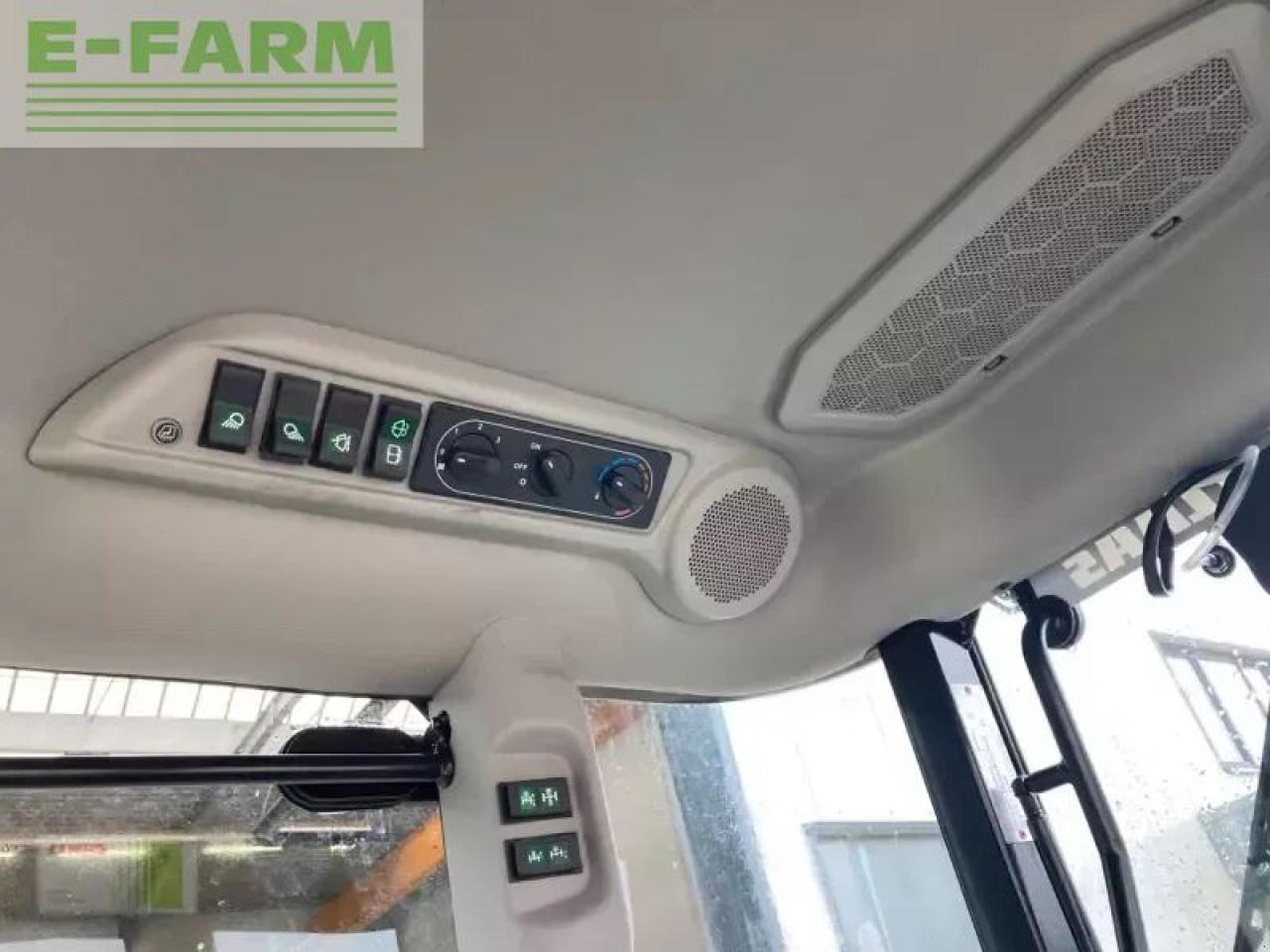 Traktor CLAAS nexos 240 s advanced