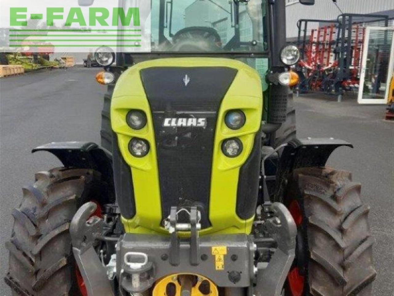 Traktor CLAAS nexos 260 l advanced
