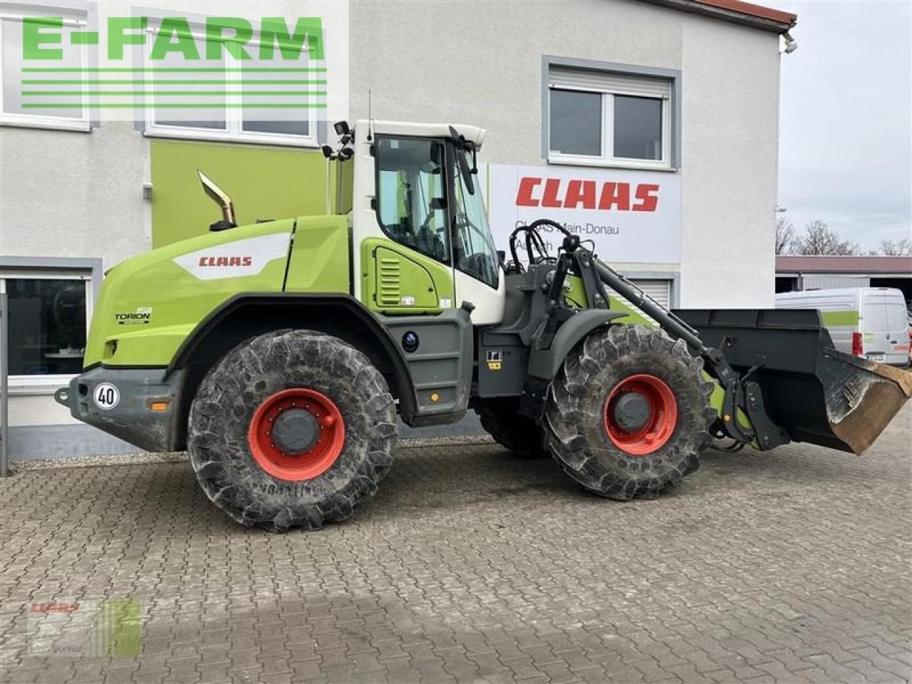 Traktor CLAAS torion 1511