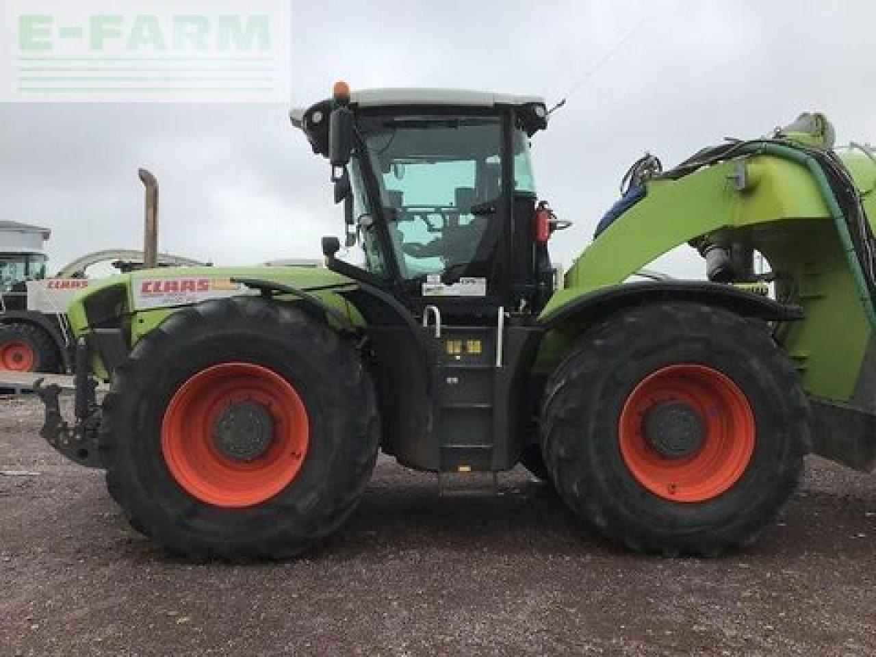 Traktor CLAAS xerion 3800 trac vc TRAC VC