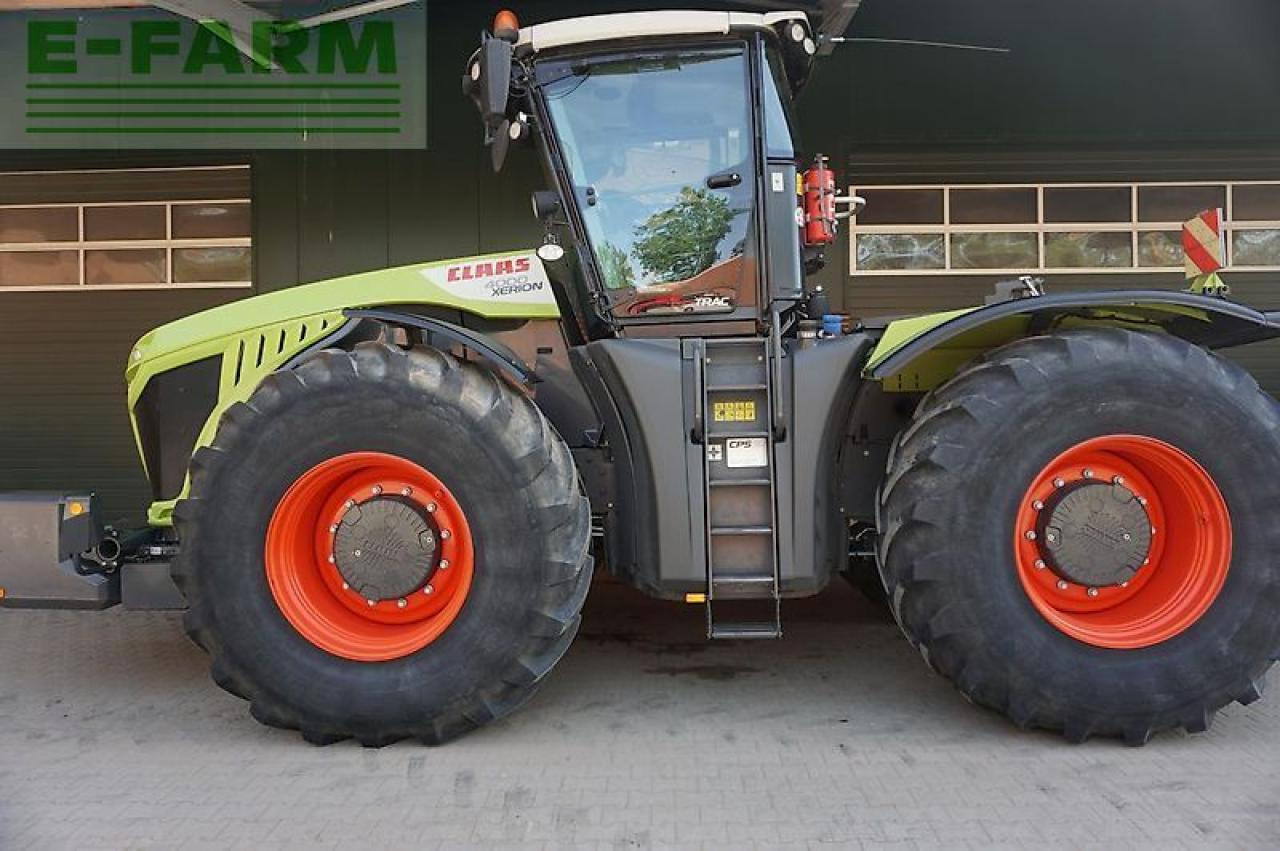 Traktor CLAAS xerion 4000 trac TRAC