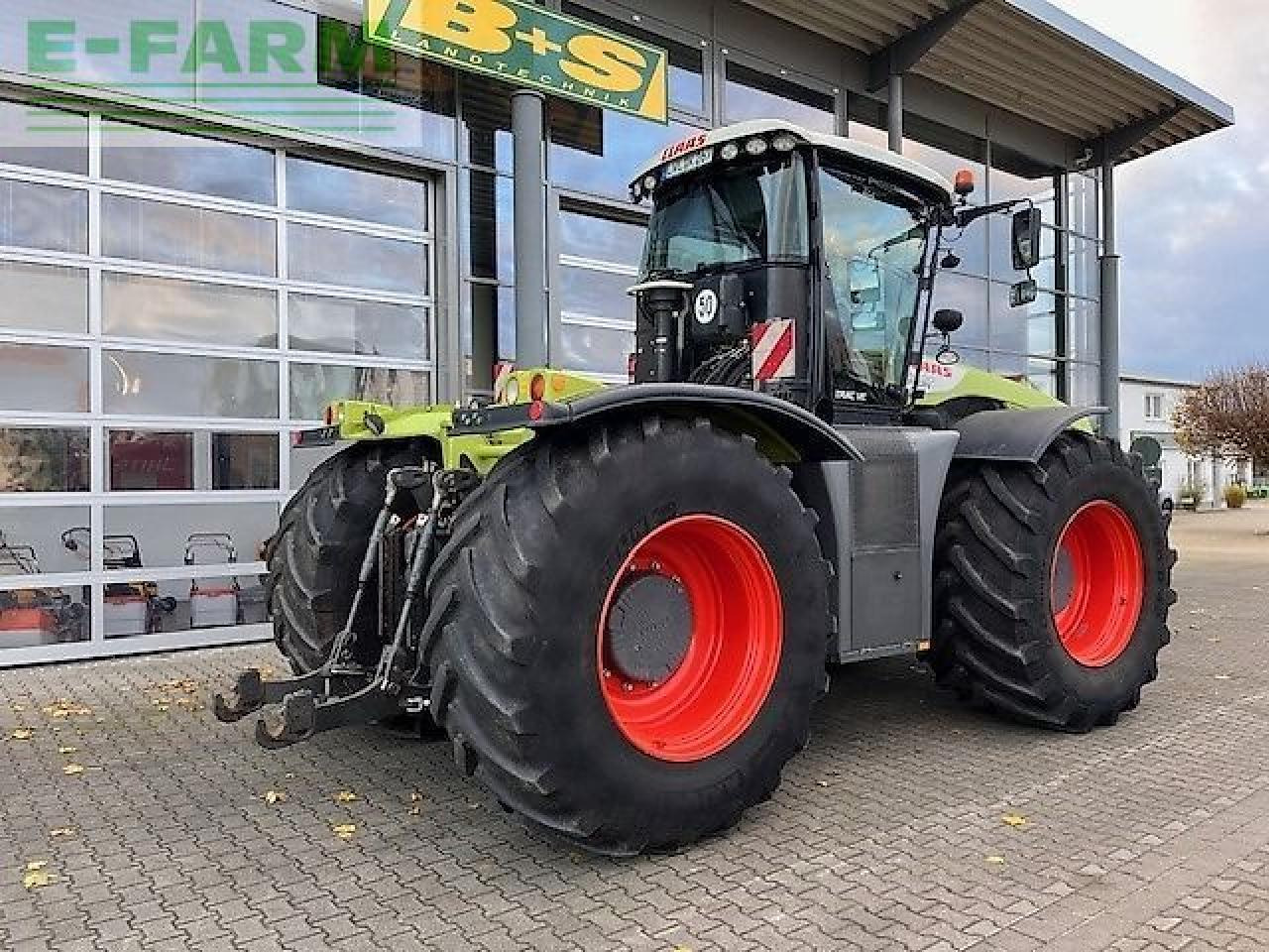 Traktor CLAAS xerion 4000 trac vc TRAC VC