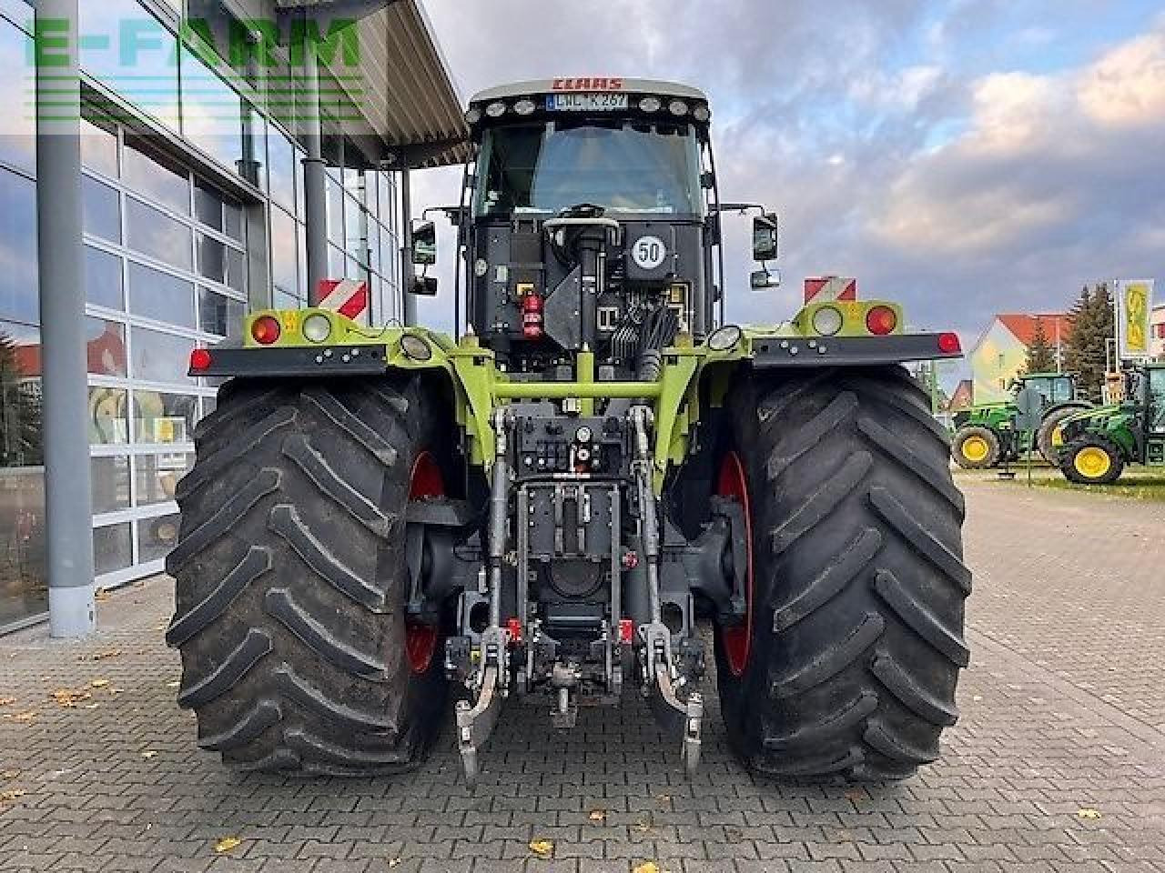 Traktor CLAAS xerion 4000 trac vc TRAC VC