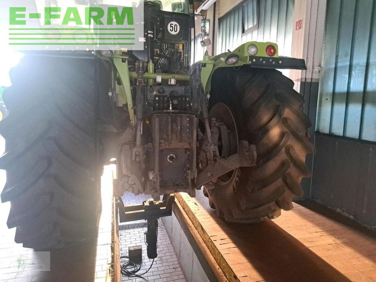 Traktor CLAAS xerion 4000 vc