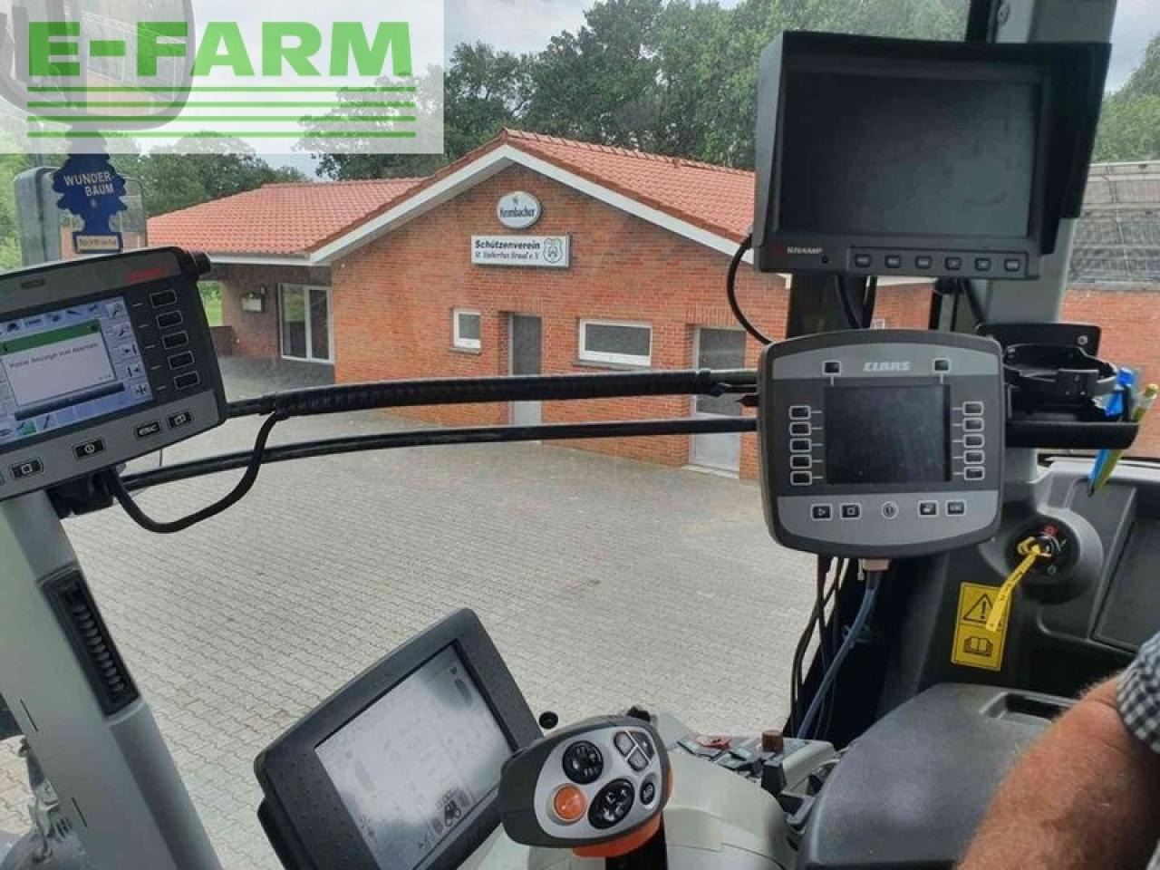 Traktor CLAAS xerion 4000 vc