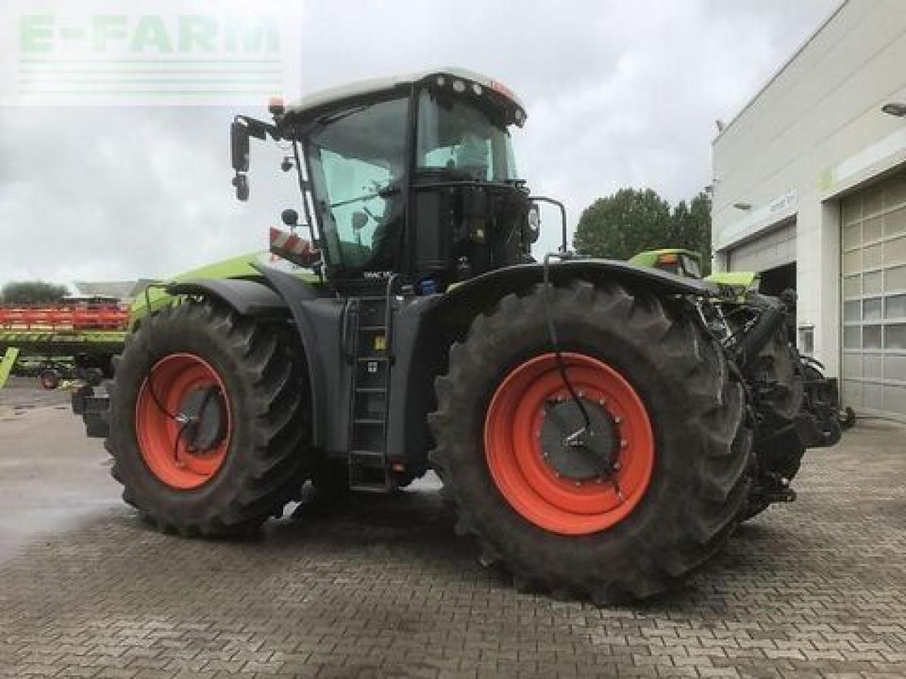 Traktor CLAAS xerion 4200 trac vc TRAC VC