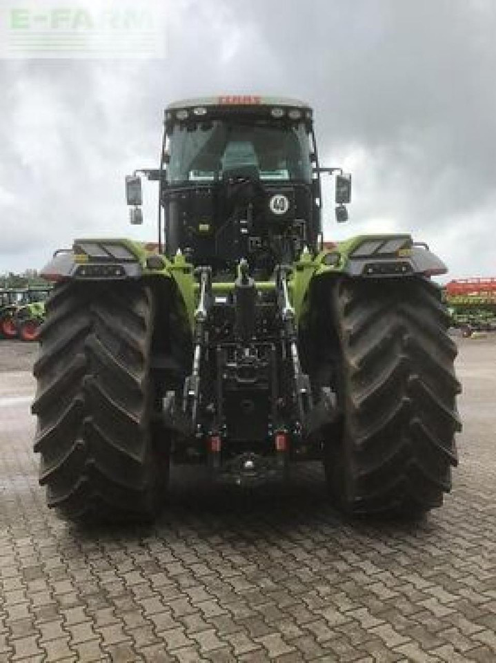 Traktor CLAAS xerion 4200 trac vc TRAC VC