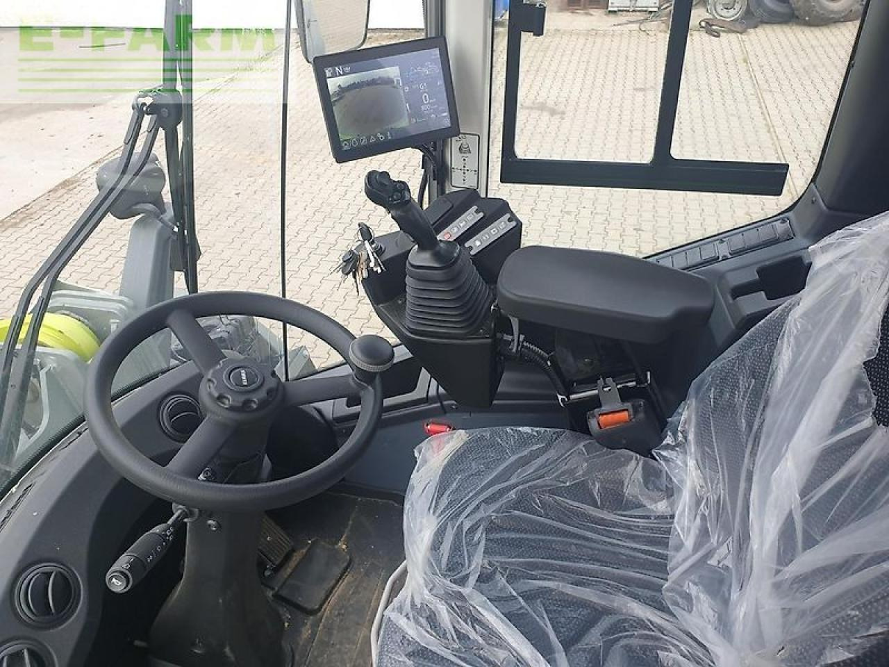 Traktor CLAAS xerion 4200 trac vc + rtk TRAC VC