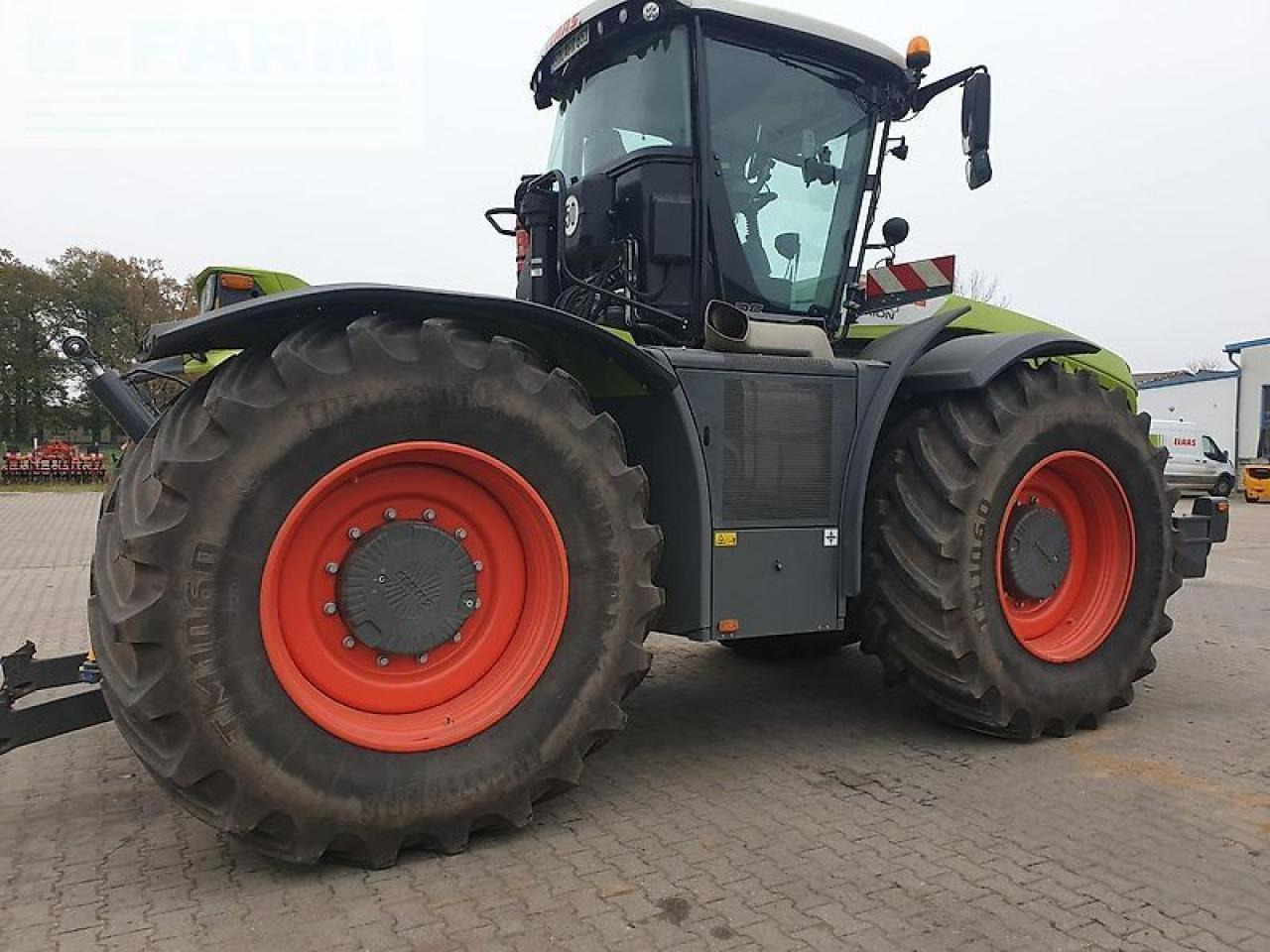 Traktor CLAAS xerion 4200 trac vc + rtk TRAC VC