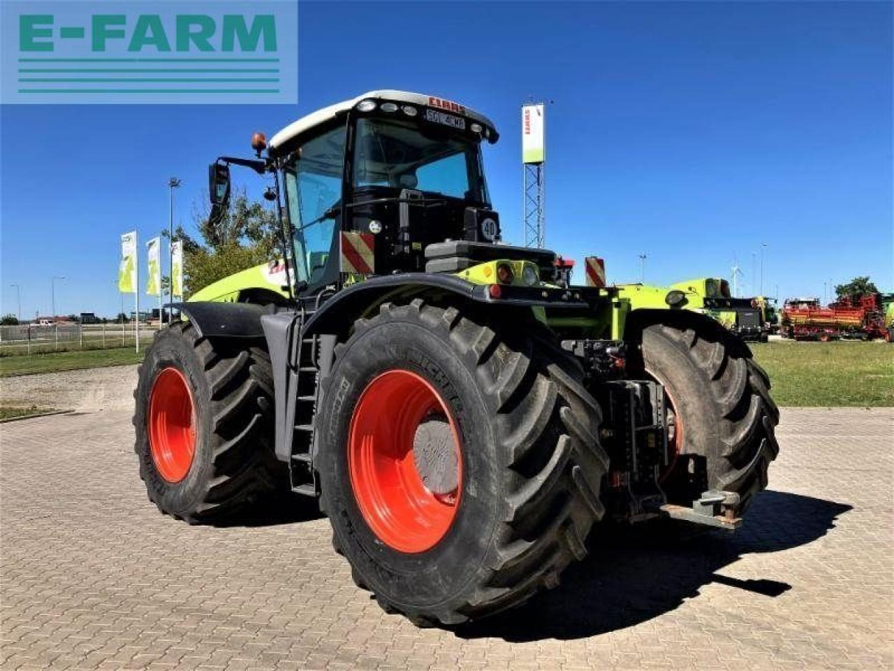 Traktor CLAAS xerion 5000