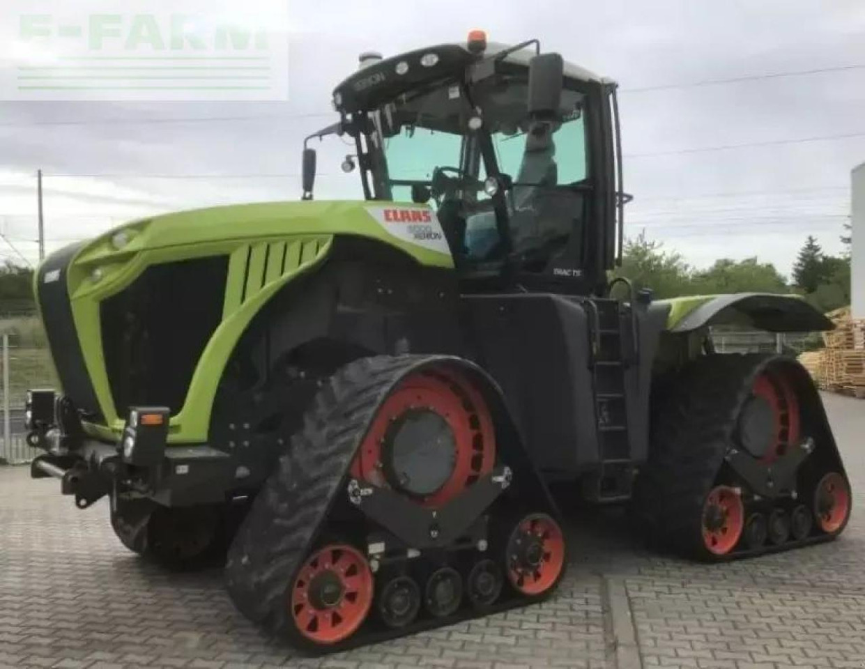 Traktor CLAAS xerion 5000 trac ts TRAC TS