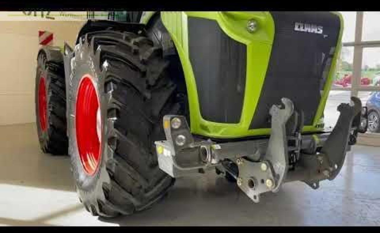 Traktor CLAAS xerion 5000 trac vc TRAC VC