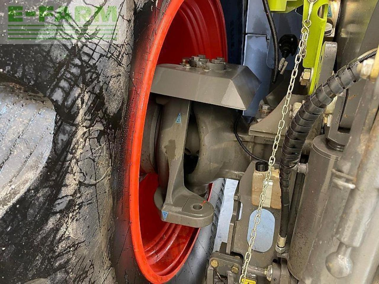 Traktor CLAAS xerion 5000 trac vc TRAC VC