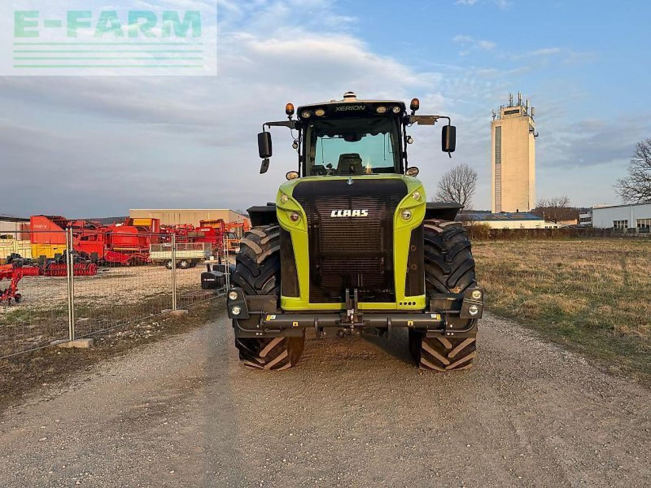 Traktor CLAAS xerion 5000 trac vc TRAC VC