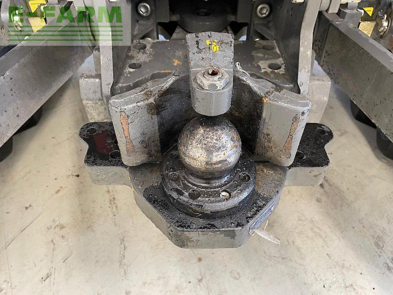 Traktor CLAAS xerion 5000 trac vc TRAC VC