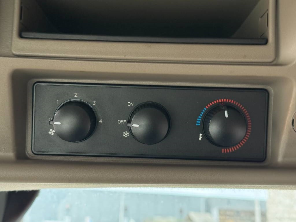 Traktor Case IH 150CVX, AFS, frontlinkage + PTO, GPS, 2023!!