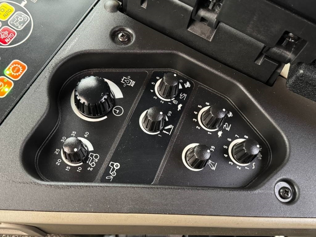 Traktor Case IH 150CVX, AFS, frontlinkage + PTO, GPS, 2023!!