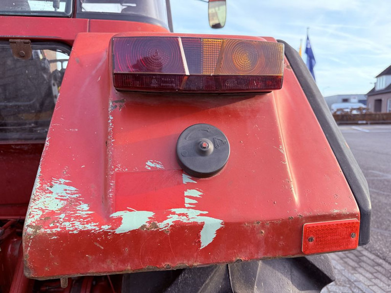 Traktor Case IH 845 XL