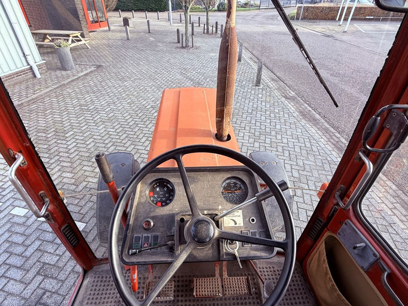 Traktor Case IH 845 XL