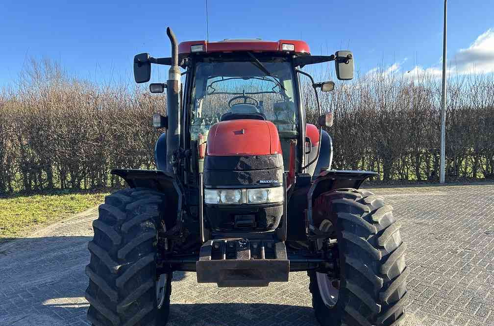 Traktor Case MXU 115 pro