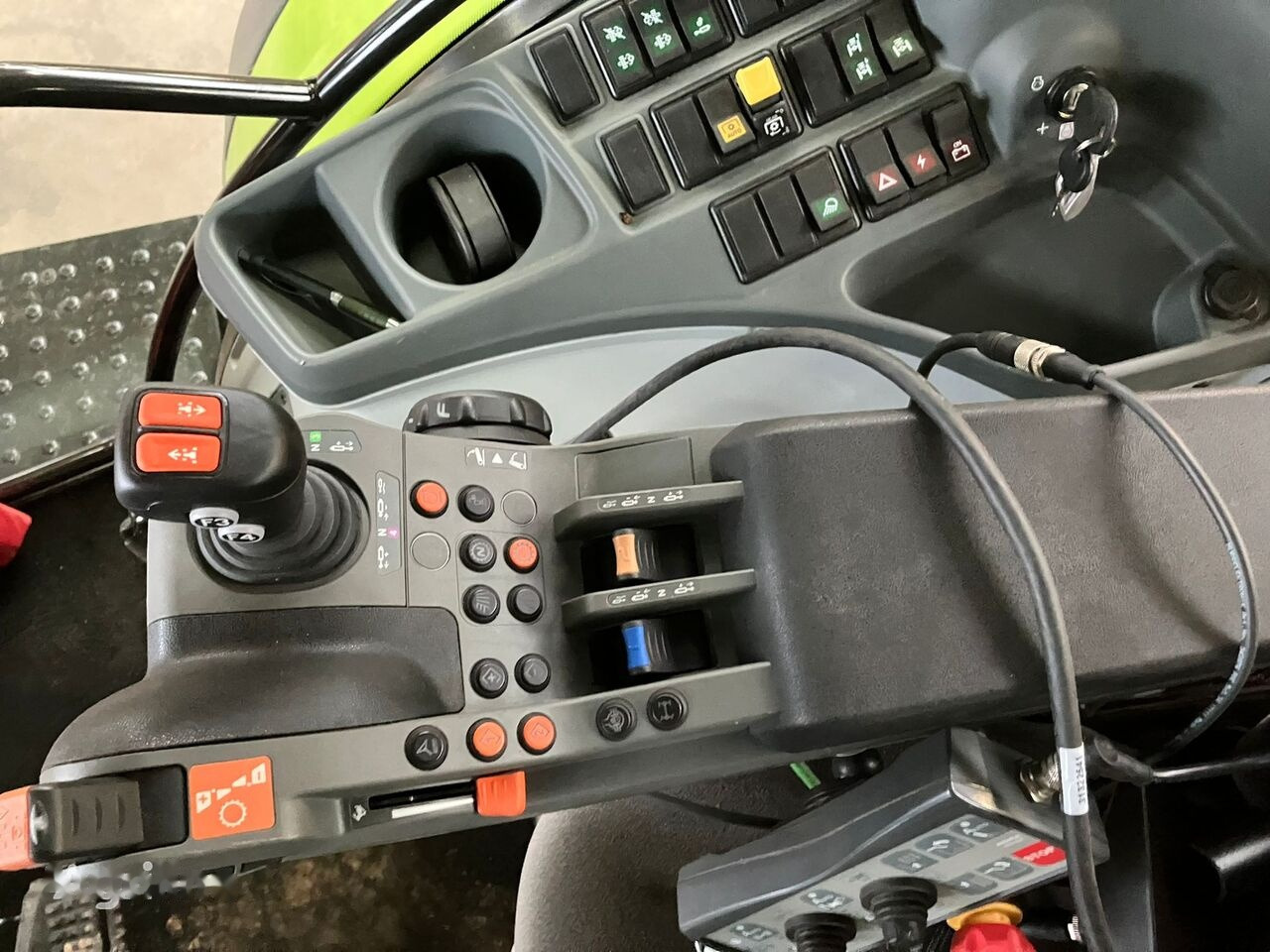Traktor Claas ARION 650 CMATIC CIS+ demo machine!