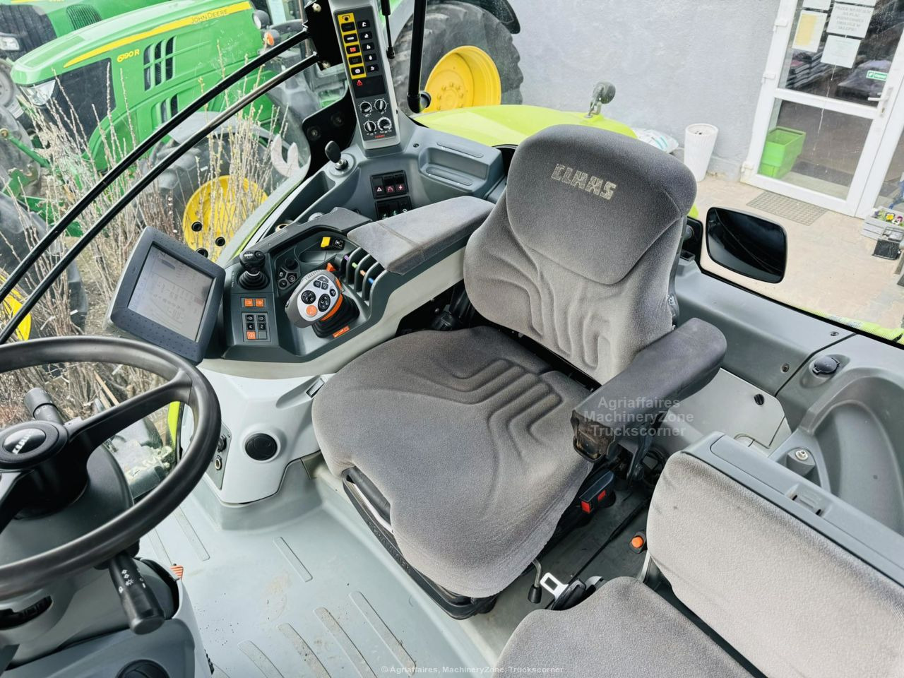 Traktor Claas AXION 950