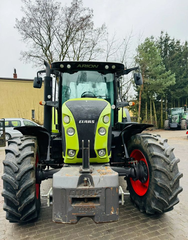 Traktor Claas Arion 620