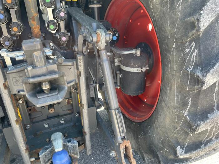 Traktor Claas Arion 650