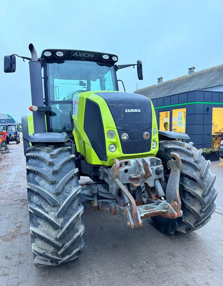 Traktor Claas Axion 810