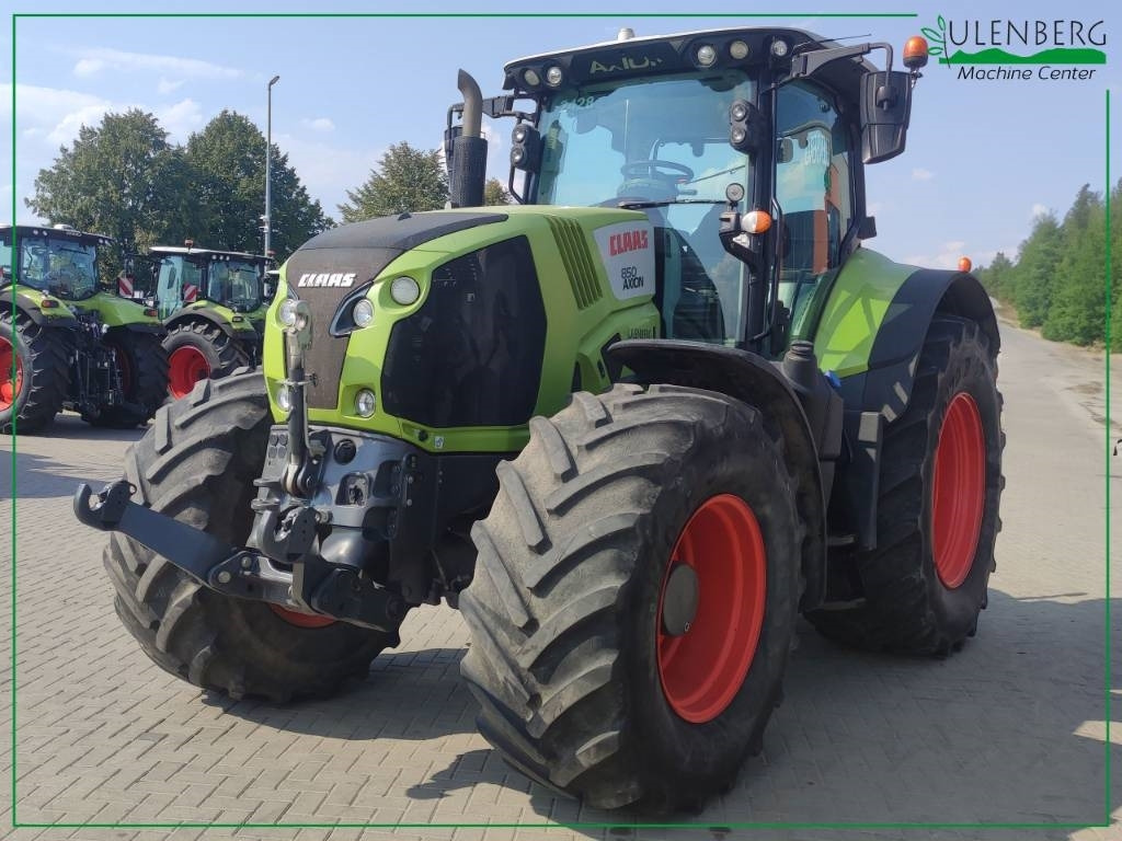 Traktor Claas Axion 850 CIS+