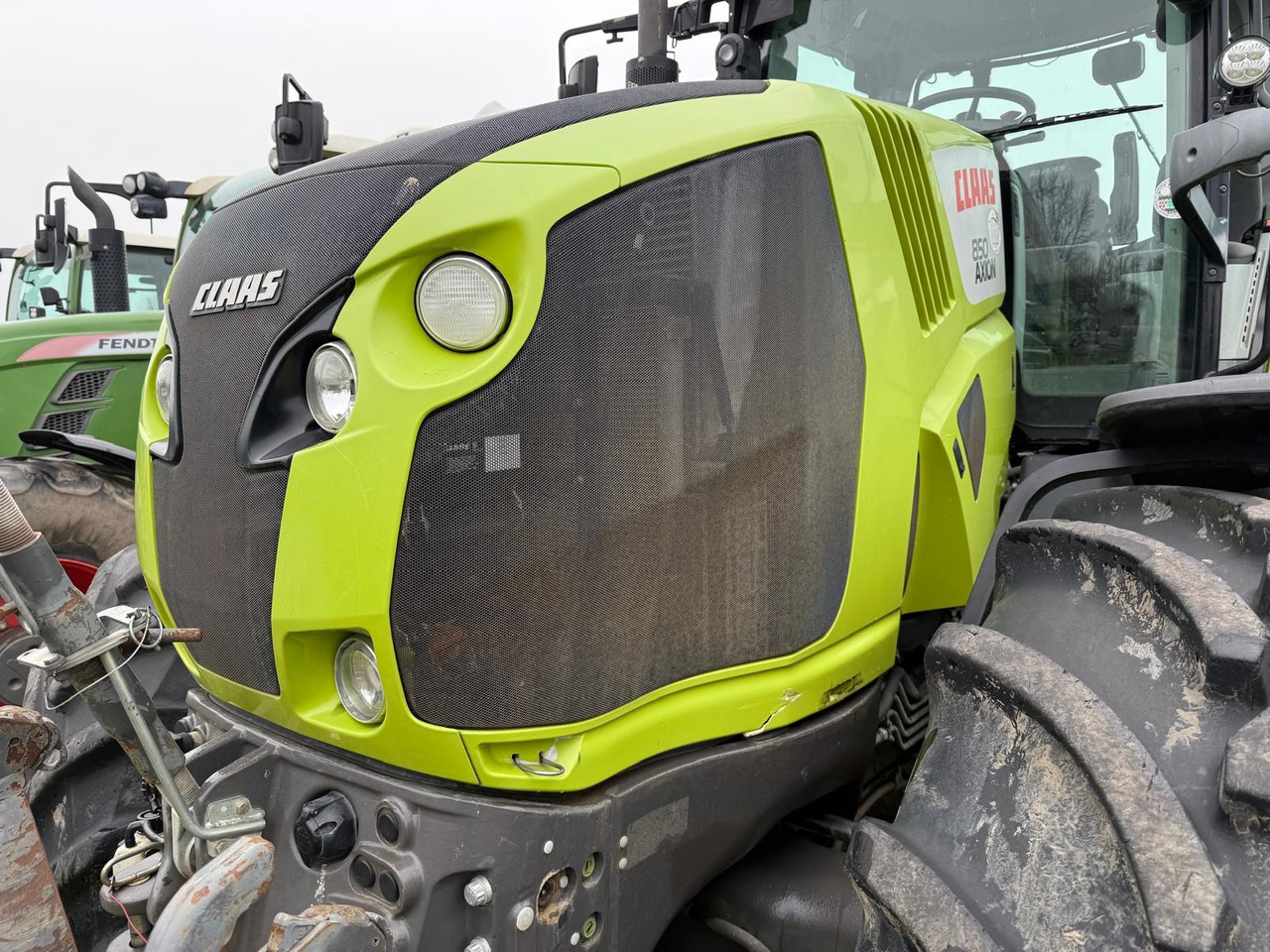 Traktor Claas Axion 850 C-Matic