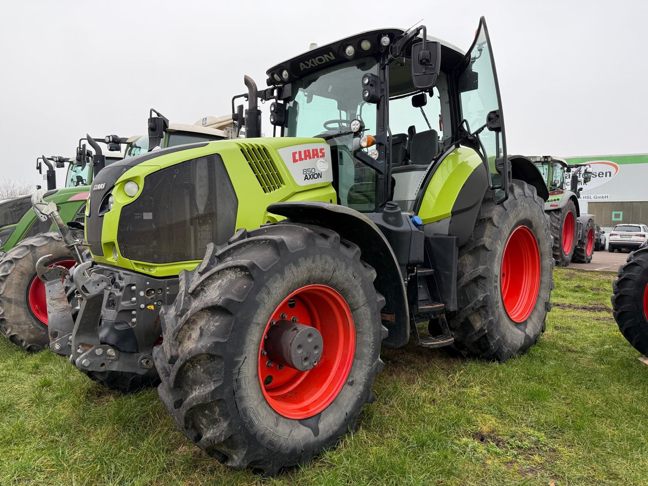 Traktor Claas Axion 850 C-Matic