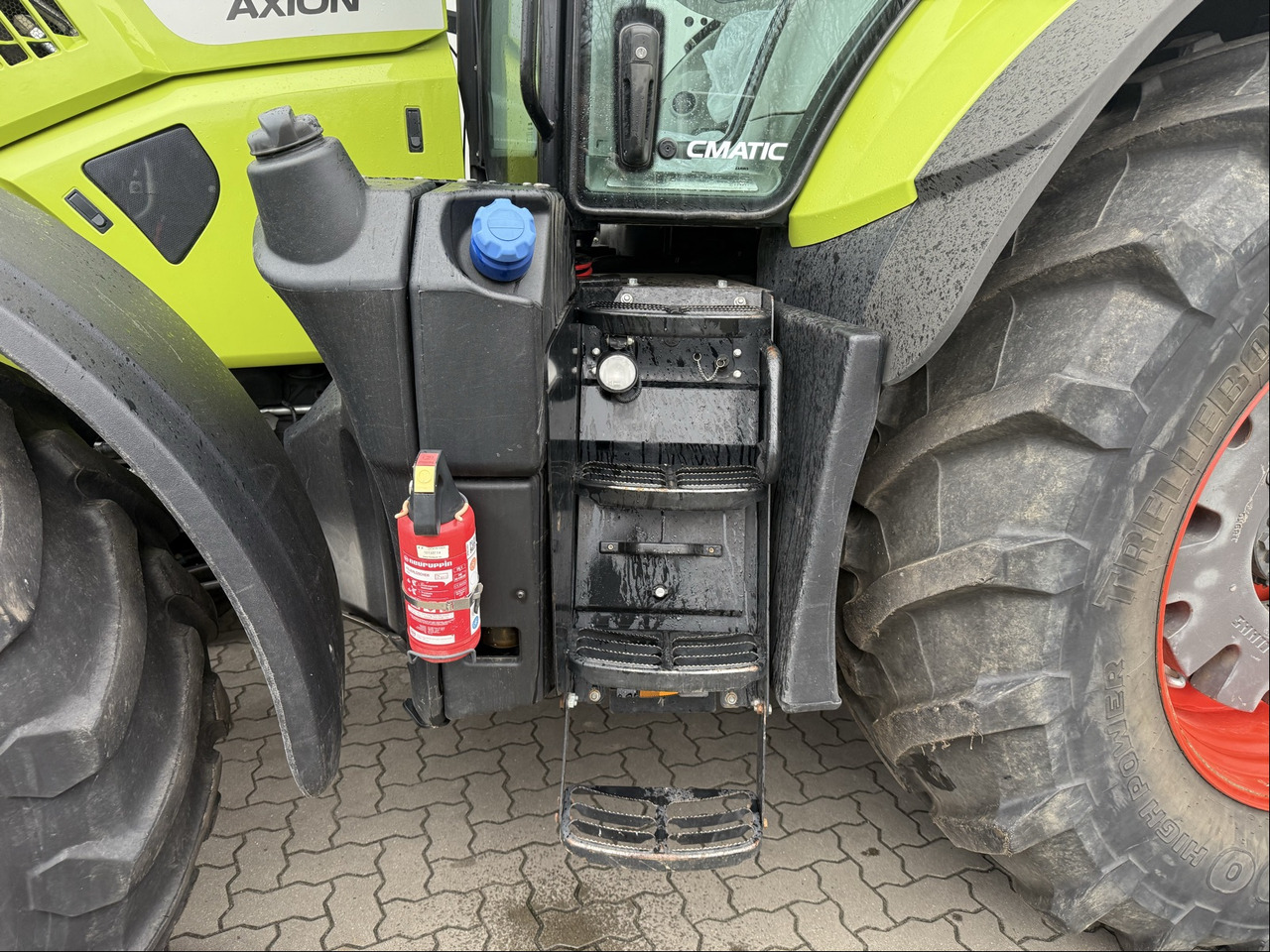 Traktor Claas Axion 870 C-Matic