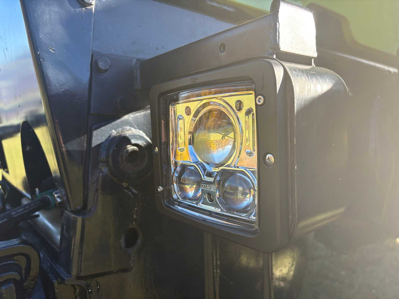 Traktor DAIMLER-BENZ MB-TRAC 1300 FRONT LOADER