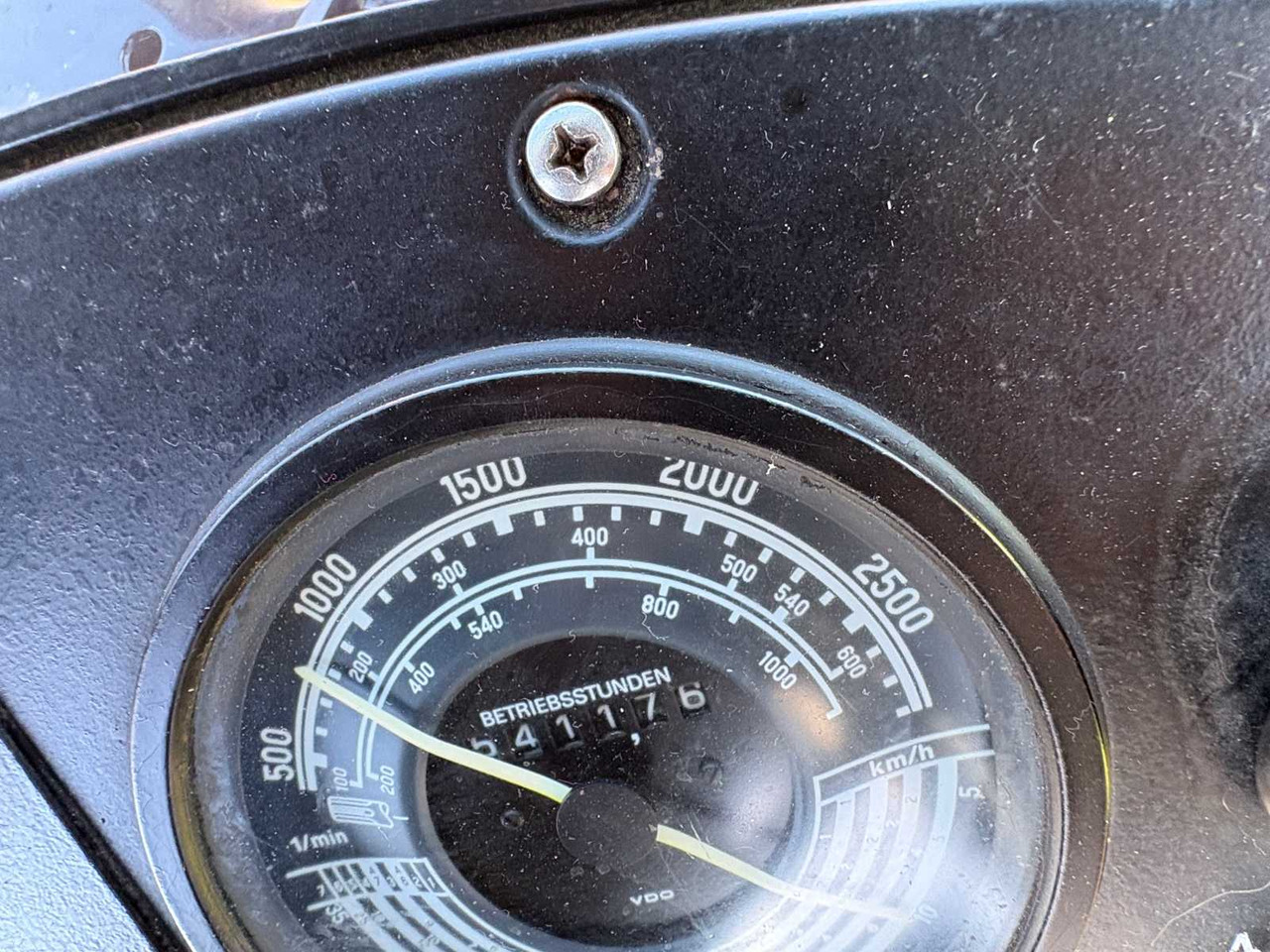 Traktor DAIMLER-BENZ MB-TRAC 1300 FRONT LOADER