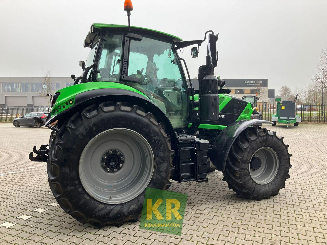Traktor Deutz Fahr Agrotron 6150 TTV tractor