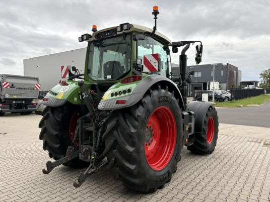 Traktor Fendt 720 VARIO S4 POWER