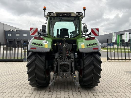 Traktor Fendt 720 VARIO S4 POWER