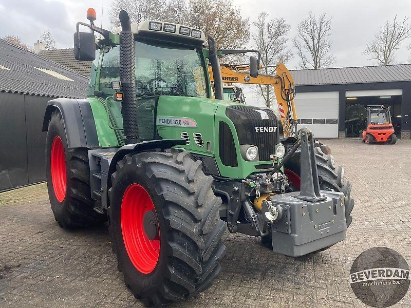 Traktor Fendt 820 Vario TMS