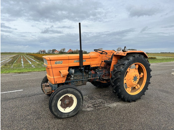 Traktor Fiat 640
