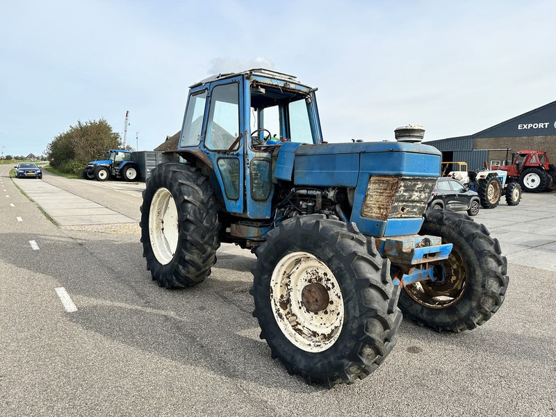 Traktor Ford 7910