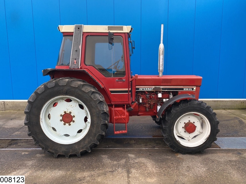 Traktor International 956XL 4x4