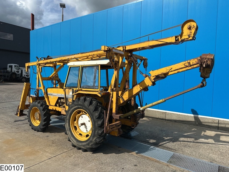Traktor Landini 8830 4x4, Tractor with cable crane, drill rig