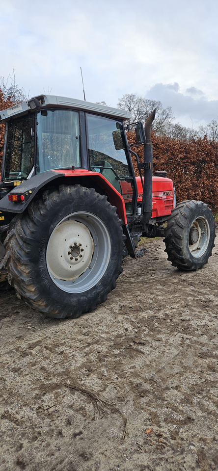 Traktor MASSEY FERGUSON 6180