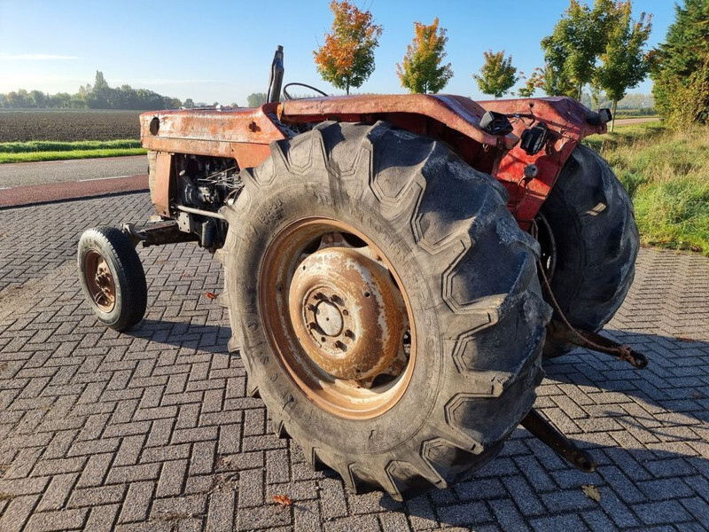 Traktor Massey Ferguson 168