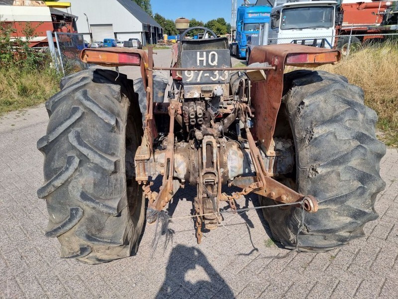 Traktor Massey Ferguson 4x4 390