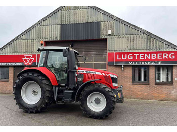 Traktor Massey Ferguson 7715 Dyna-6 Efficient Tractoren